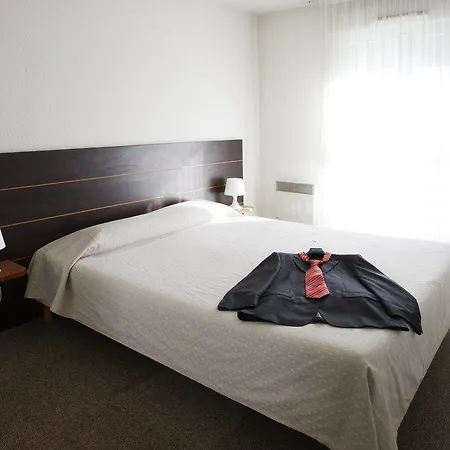 Hotel Marne-la-vallee-bry-sur-marne 2*
