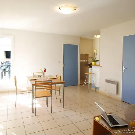 Marne-la-vallee-bry-sur-marne Hotel 2*