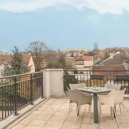 Hotel Marne-la-vallee-bry-sur-marne 2*